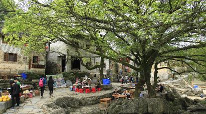 【千年黃姚·姑婆山溫泉】<千 年黃姚古鎮、姑婆山森林公園 、天沐溫泉/網紅荷塘村>高鐵三天 4人成團