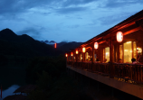 龍潭客棧